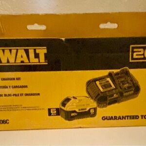 DEWALT 20V Battery and Charger Kit - Yellow/Black